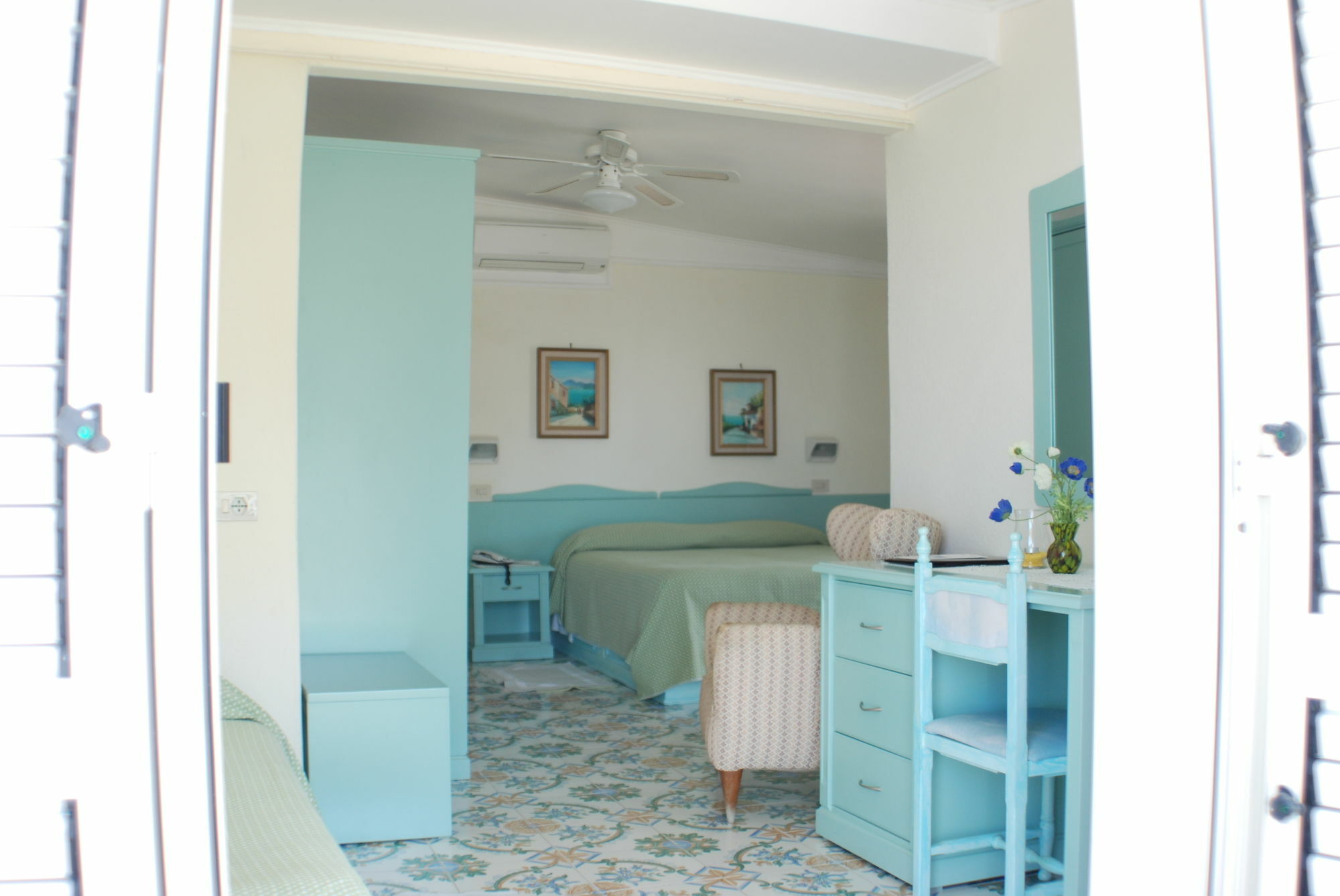 Hotel La Palma Sant'Angelo  Екстериор снимка